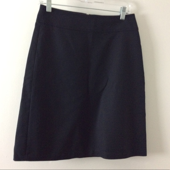 Banana Republic Skirt Size 4 Stretch Black Solid - Picture 1 of 7